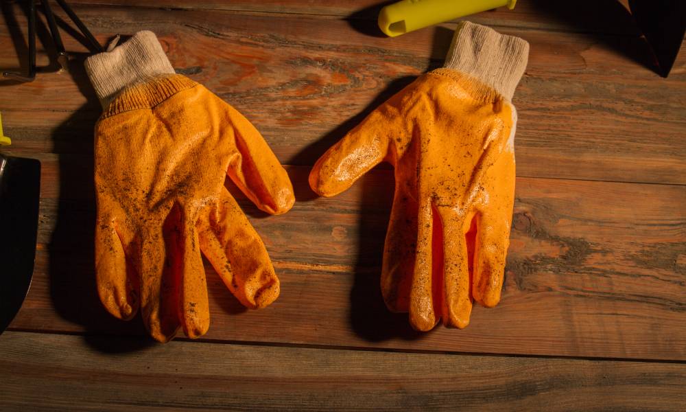 Ensuring Workplace Safety: Importance of Quality Gloves