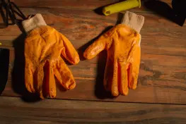 Ensuring Workplace Safety: Importance of Quality Gloves