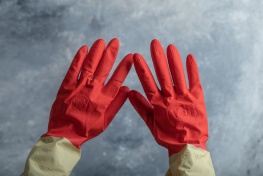 Tips for Proper Glove Selection in Healthcare Settings