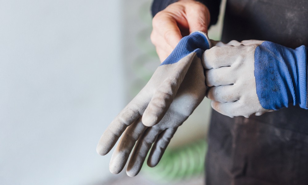 Cut-Proof Work Gloves for Gardening and Landscaping