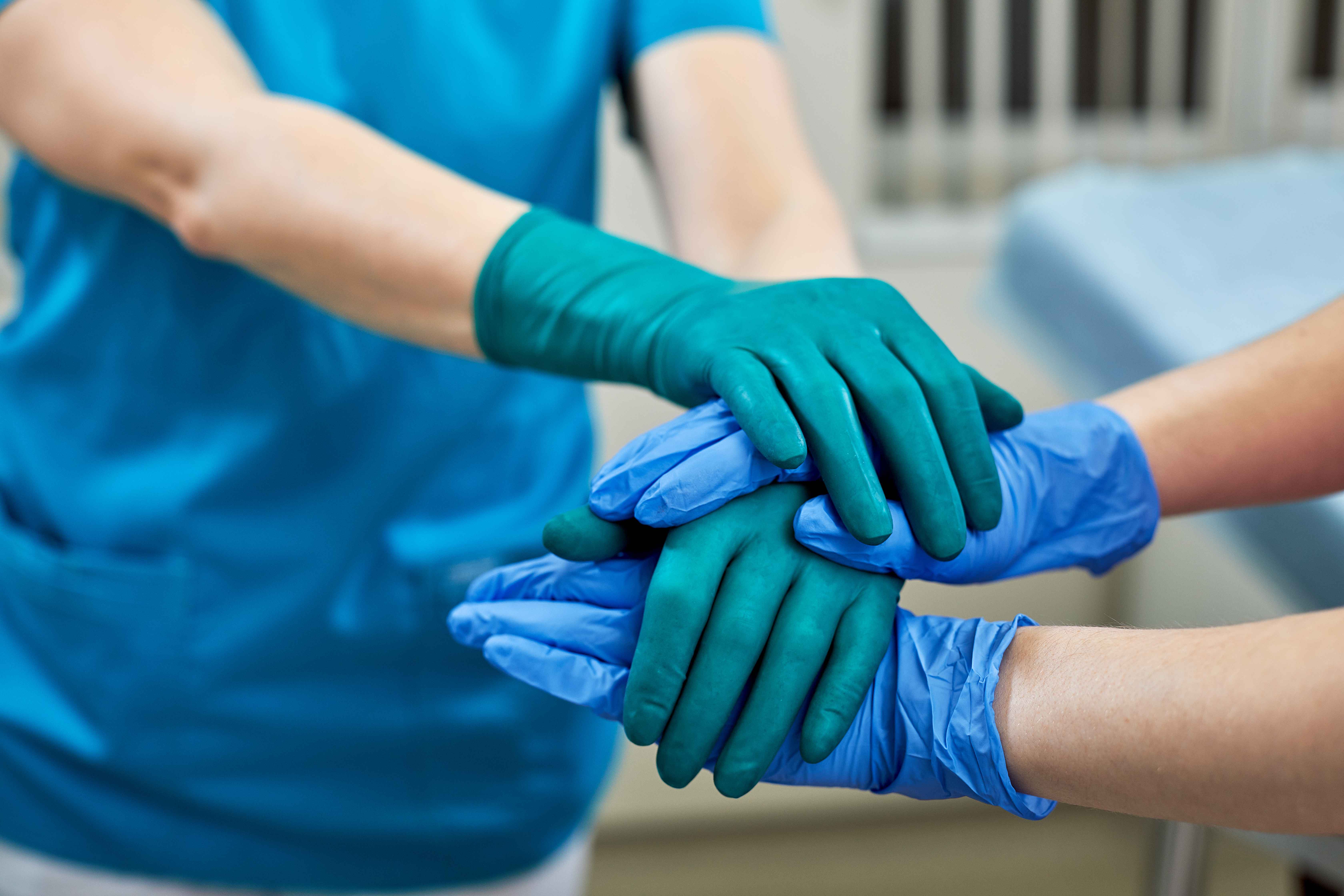 Chemical Resistance and Protection: The Key Features of Nitrile Gloves