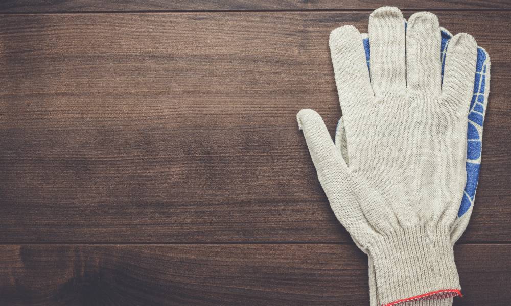 Which Gloves Meet EN 374 Standard?