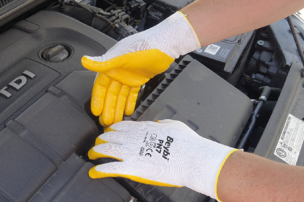 Polyester Knitted Nitrile Gloves